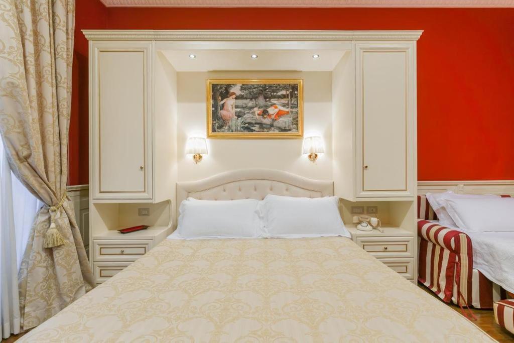 Dimora Frattina Hotel Rome Bagian luar foto