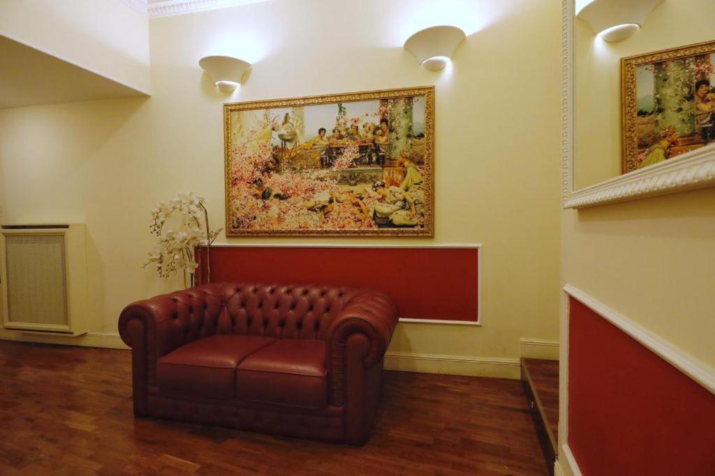 Dimora Frattina Hotel Rome Bagian luar foto