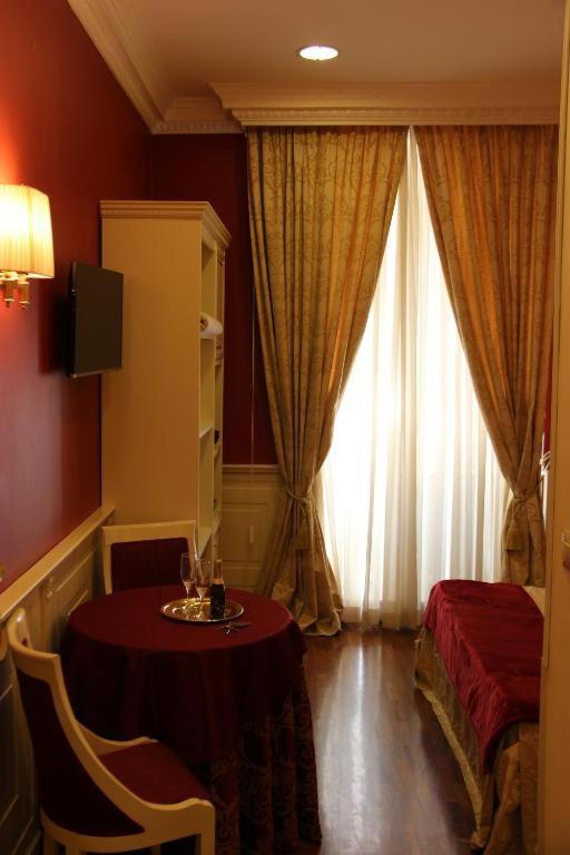 Dimora Frattina Hotel Rome Bagian luar foto