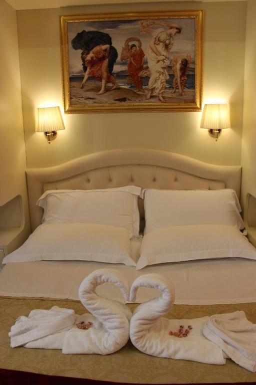 Dimora Frattina Hotel Rome Bagian luar foto
