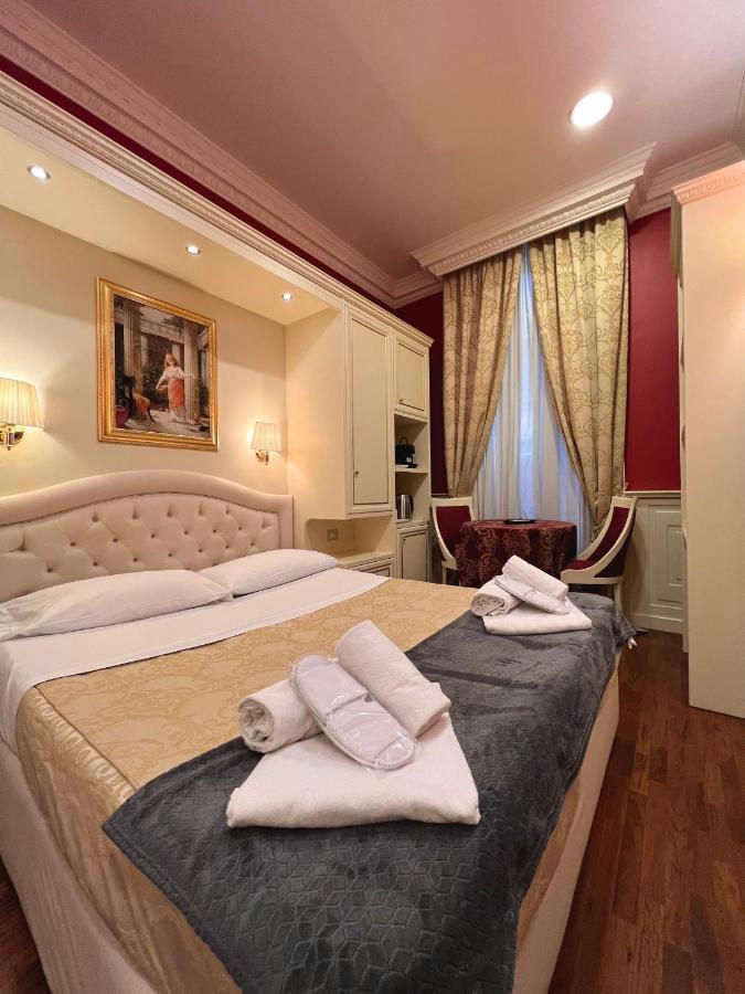Dimora Frattina Hotel Rome Bagian luar foto