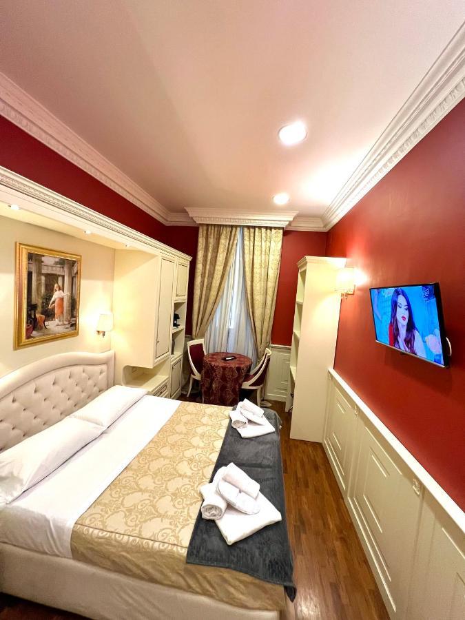 Dimora Frattina Hotel Rome Bagian luar foto